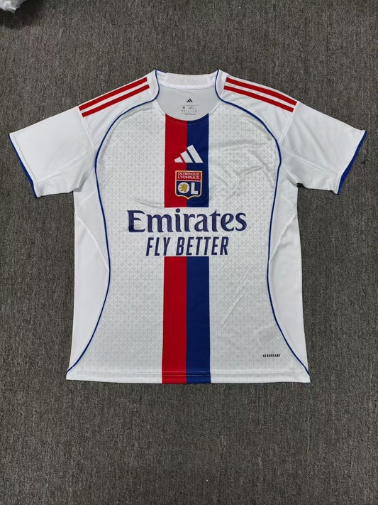 25-26 Lyonnais home