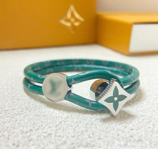 LV BRACLET