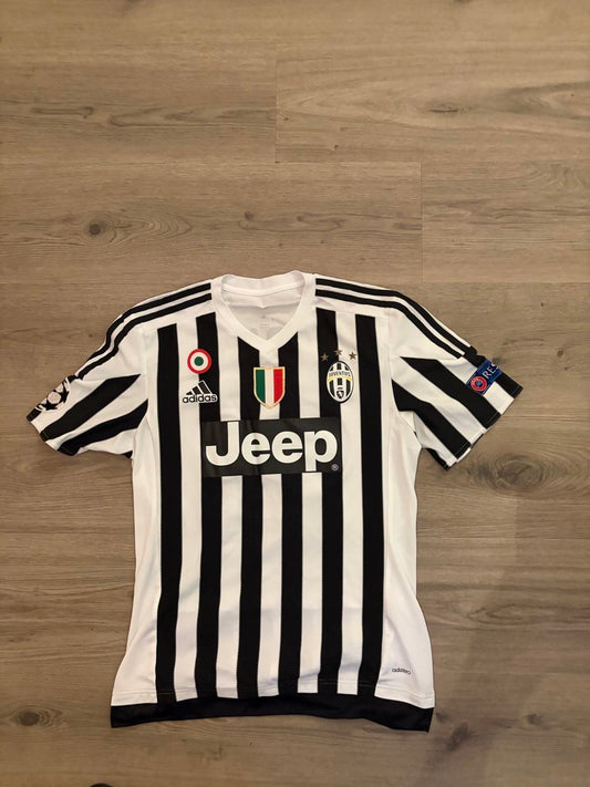 16-17 Juventus home retro